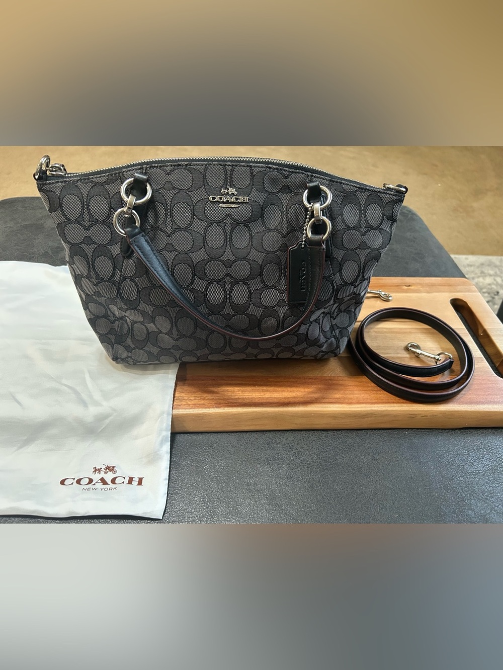 NEW WITHOUT TAGS Coach Signature Small Kelsey Satchel Handbag